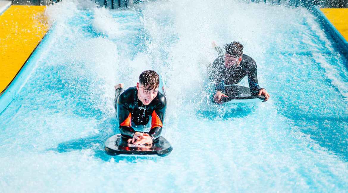 Wave surfer
